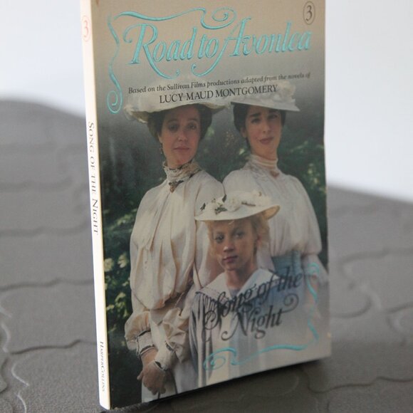 Road to Avonlea: Song of the Night - Picture 3 of 4